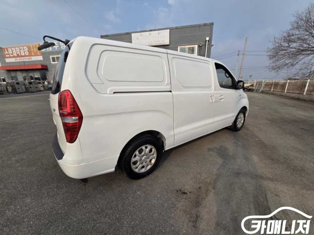 [현대]그랜드 스타렉스 밴 3인승 LPi CVX 디럭스 (0톤) #3월급매 이미지