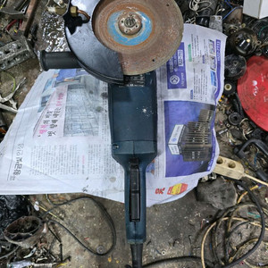 보쉬9인치 그라인다 독일제조 이미지