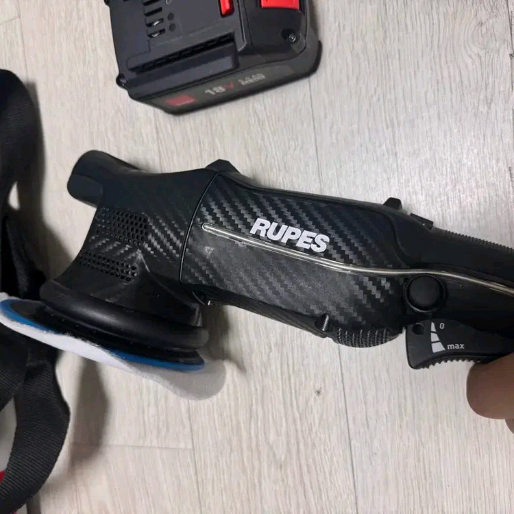 루페스 무선광택기 판매합니다--3