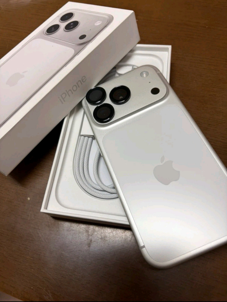 아이폰17프로256실버 자급제 풀박스--1