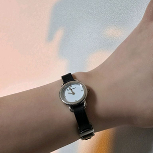 페레가모 간치니 시계 이미지