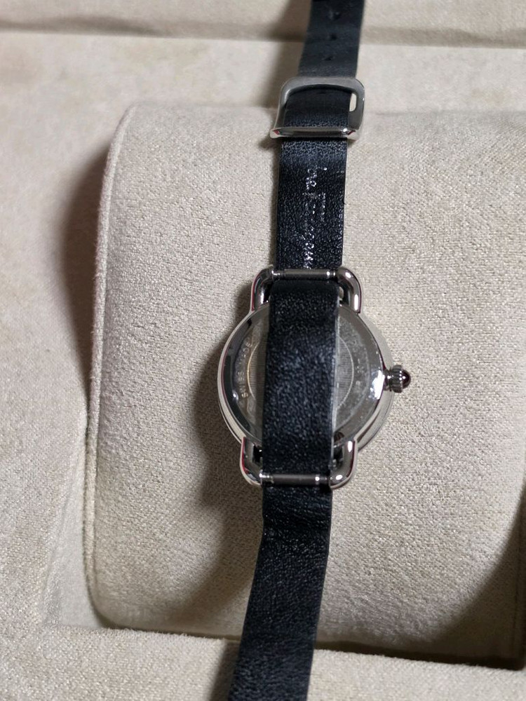 페레가모 간치니 시계 이미지