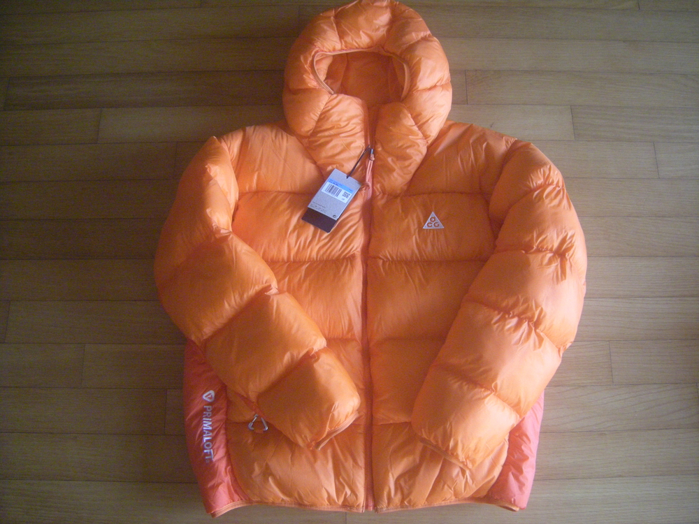 나이키매튜 x블랭켓담요이불+나이키acg루나패딩95m 구버전레어(사은품 나이키쇼핑백)/아디다스 노스페이스 캠핑 아이폰--2