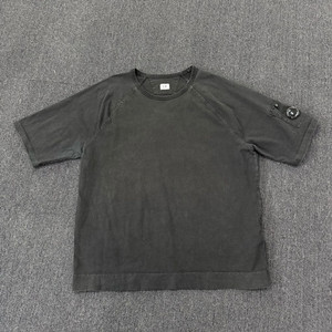 CP컴퍼니 렌즈 와펜 반팔 티셔츠