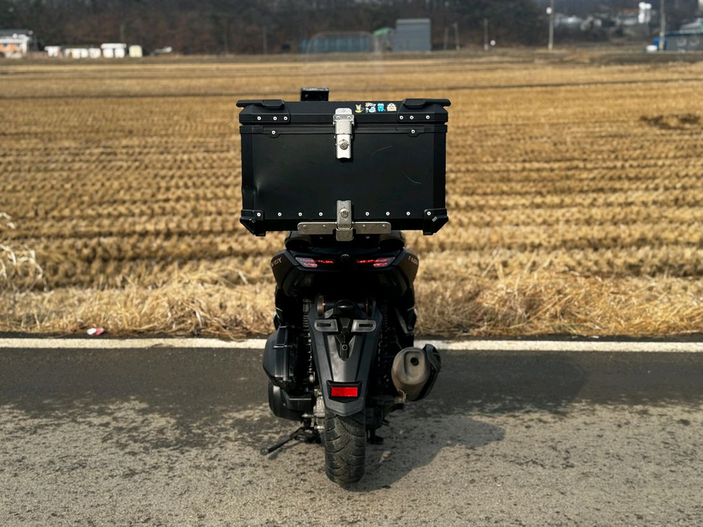 야마하NMAX155/25년식/1만키로/400만원/배달세팅완 이미지