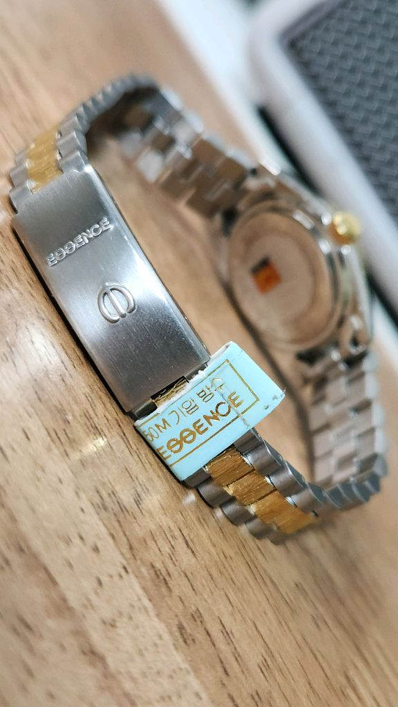 #에센스 여성용 오이스터 퍼페츄얼 데이져스트 골드 콤비 여성명품시계 급처--5