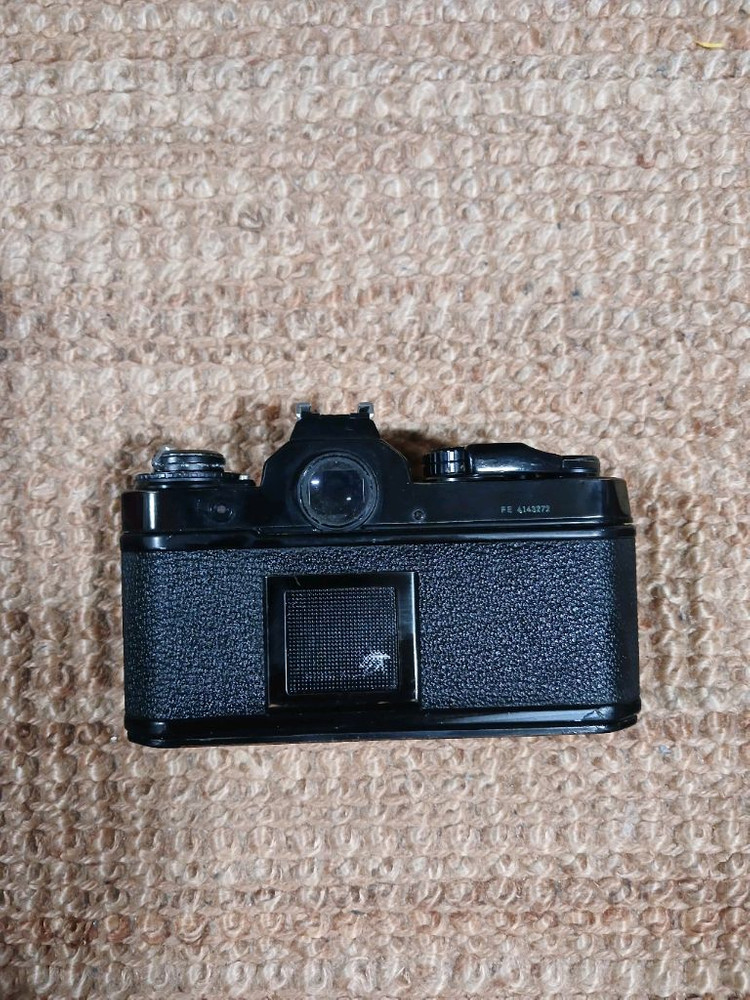 니콘 FE 수동 필름 카메라 블랙 색상 이미지