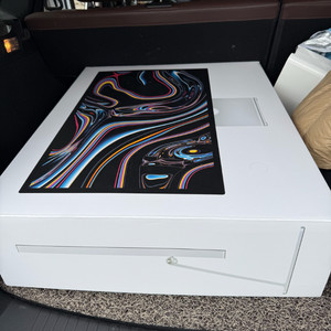 애플 스튜디오 디스플레이 27인치