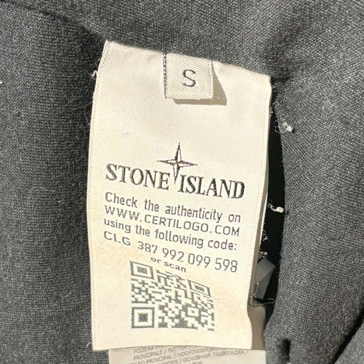 스톤아일랜드 크링클랩스 바람막이 S사이즈--3