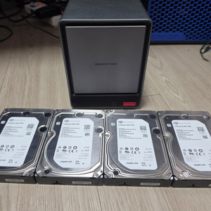 AOOSTAR WTR Pro 새것 + 8TB 4개 일괄 판매