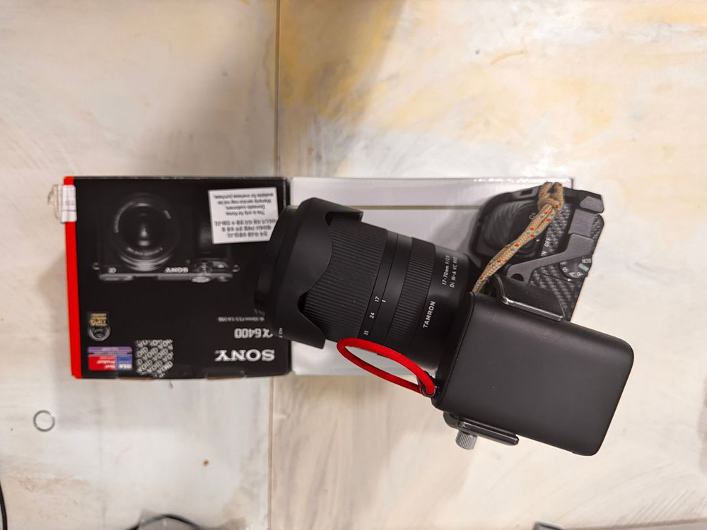 (소니 a6400+번들16~50) + ((수정)::탐론17-70mm 렌즈) + 스몰리그 케이지(개별판매 가능) 이미지