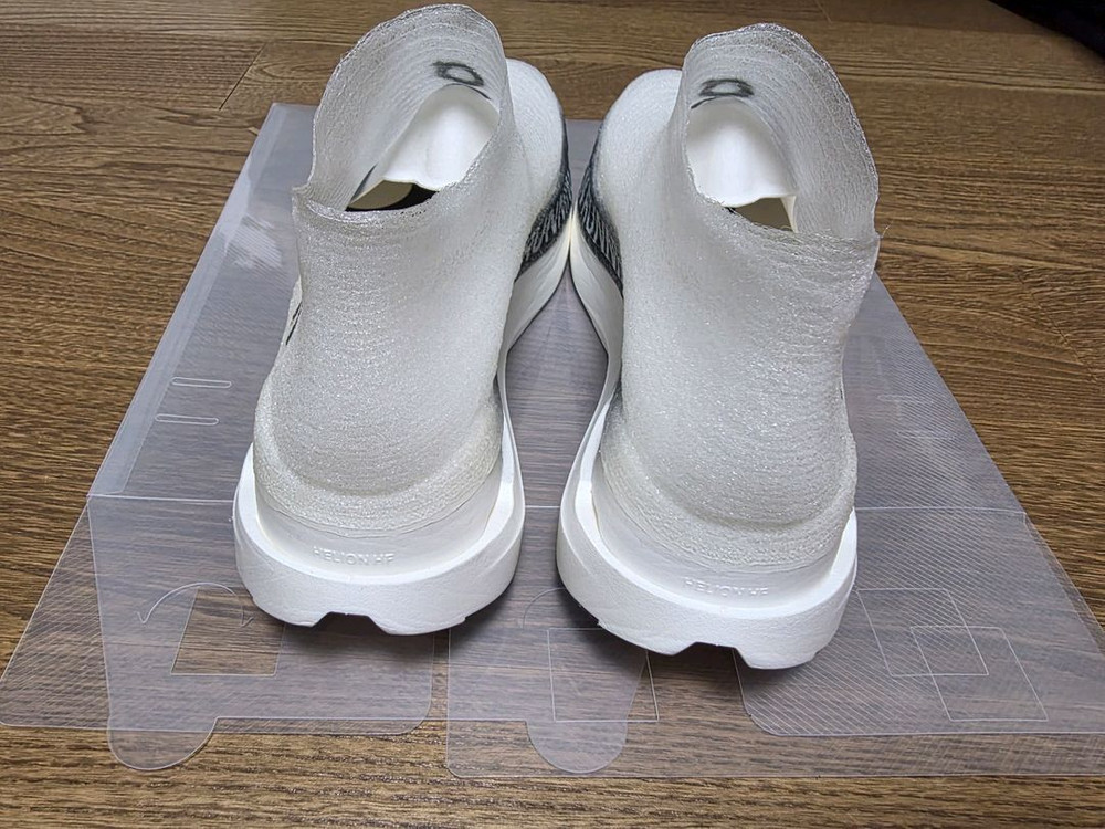 온러닝 클라우드붐 스트라이크 LS 275mm 이미지