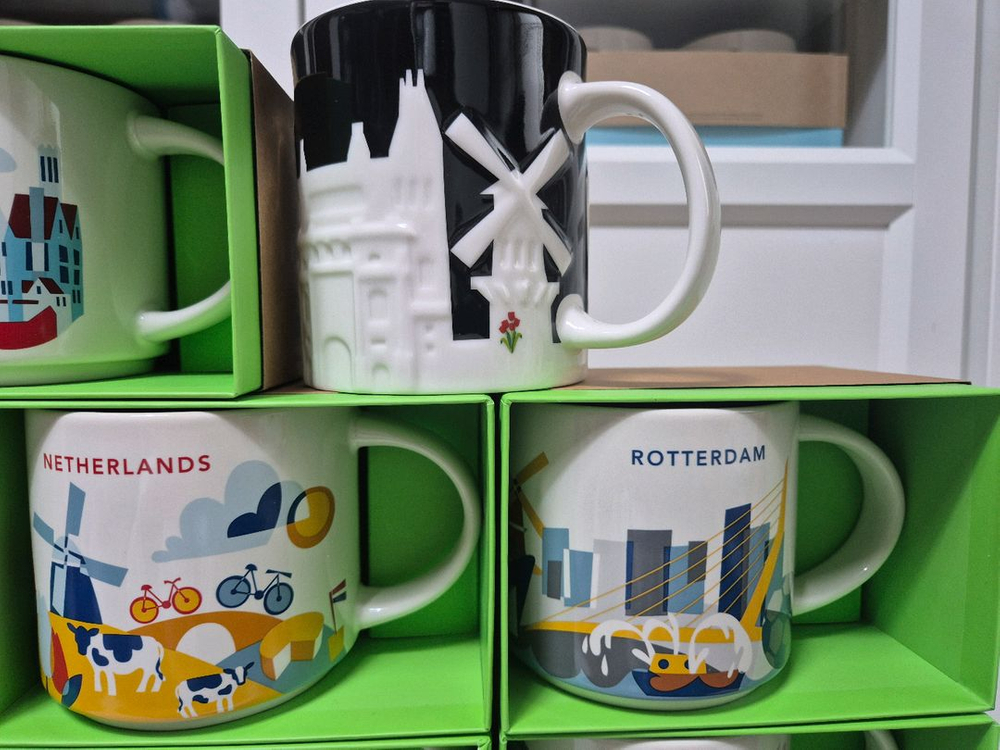 스타벅스 유아히어 시티머그 이미지