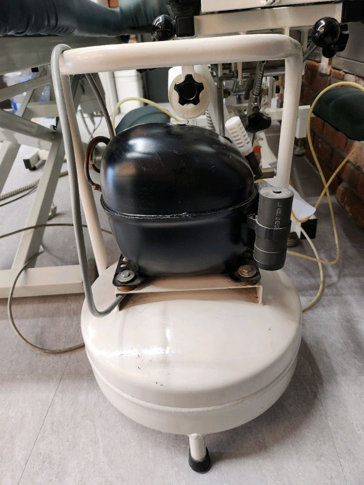 아이웰니스 도수 전동 테이블 추나베드 도수베드 드랍베드 이미지