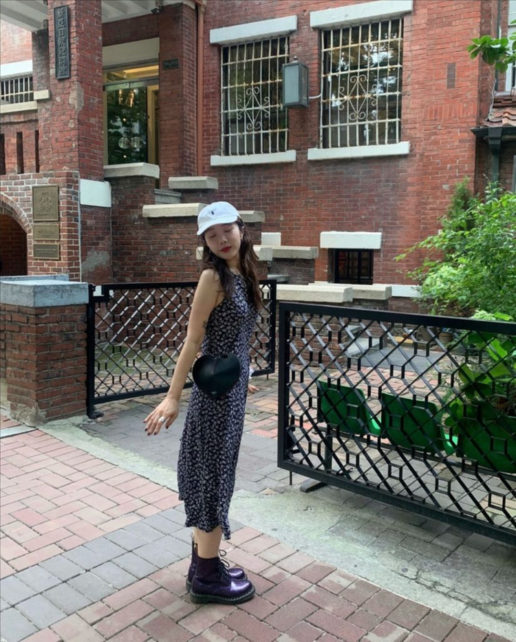 (미개봉 230) 닥터마틴 1460 W 퍼플 온무드 프레클 글로니 투머치택스 스컬프터 시눈 오버듀플레어 에이치모드 이미지