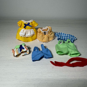 옷만)옷만일괄)올드)살바니안 젖소가족 옷만 이미지