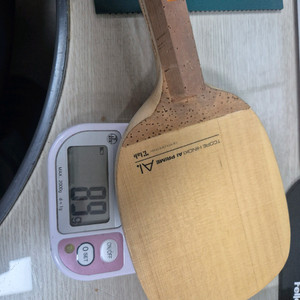 탁구라켓 고급 팬홀더 팝니다.(가격내림)