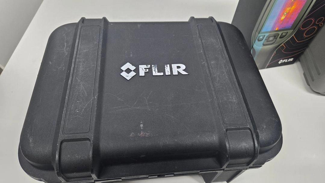 [정품/A급] 플리어(FLIR) E5 전문가용 열화상 카메라 판매 (하드케이스 포함) 이미지