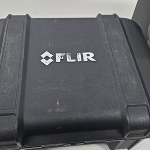 [정품/A급] 플리어(FLIR) E5 전문가용 열화상 카메라 판매 (하드케이스 포함) 이미지