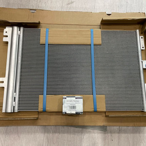 마세라티 그란투리스모 M145 에어컨 콘덴서 신품 이미지