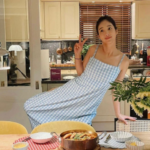 가격내림)유어네임히얼 비치 원피스 S사이즈(기은세 착용)