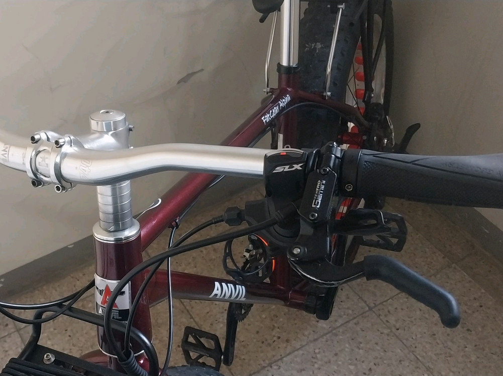 언빌 알파 순정 3월22일까지만 100만원에 팝니다.--2