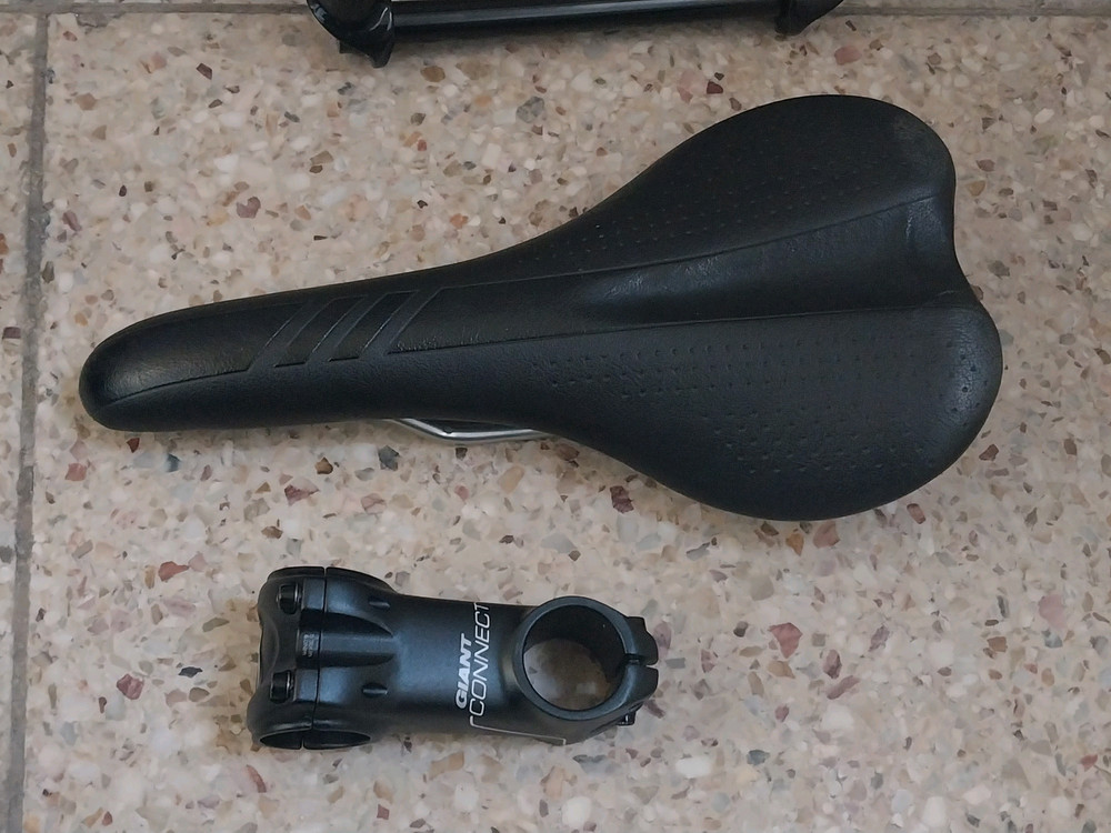 언빌 알파 순정 3월22일까지만 100만원에 팝니다.--7