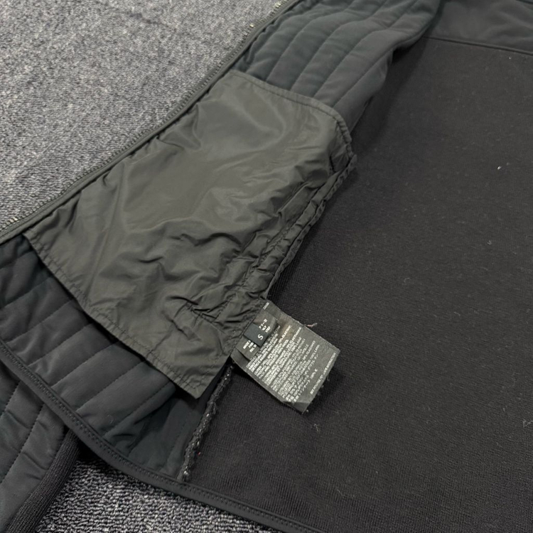 00s 프라다 플리스 퀼팅 후드 집업--7