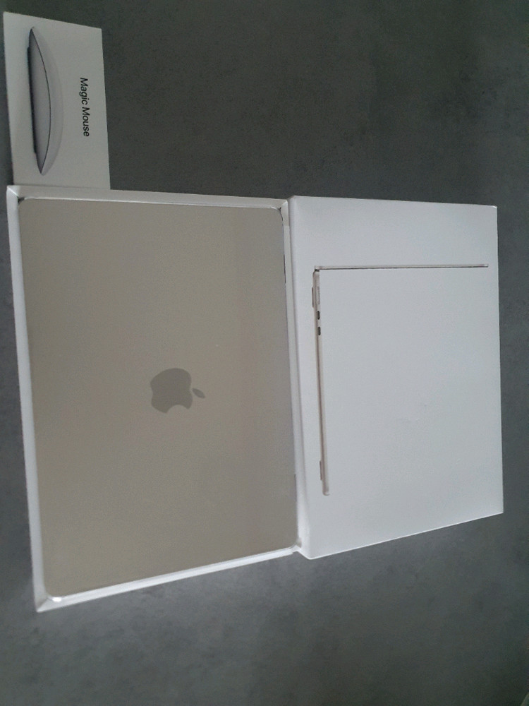 맥북 에어 13 M2 8GB 256GB 스타라이트--1