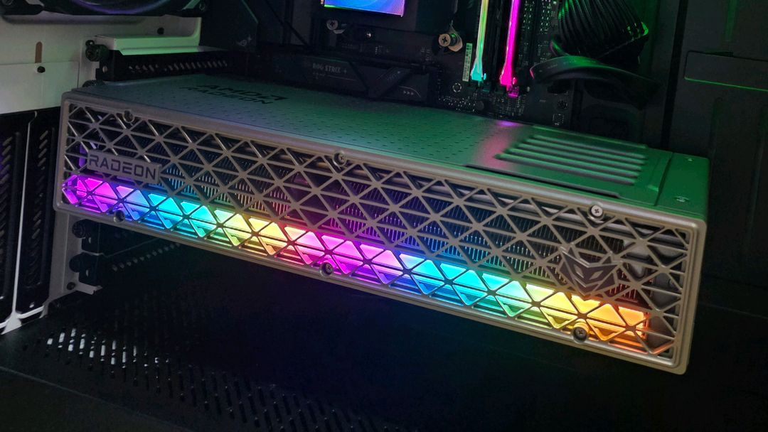 사파이어 라데온 RX9070 Nitro+ 판매합니다. (Non XT)--2