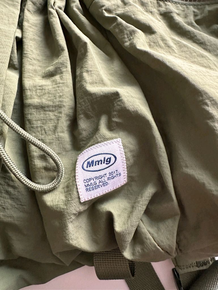엠엠엘지 백팩 mmlg가방 카키색 이미지