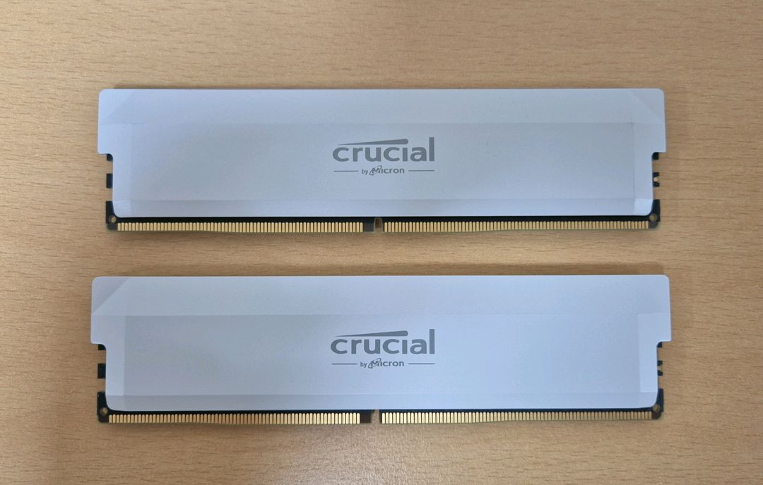 마이크론 크루셜 DDR5 6400MHz 32GB 화이트 램--0