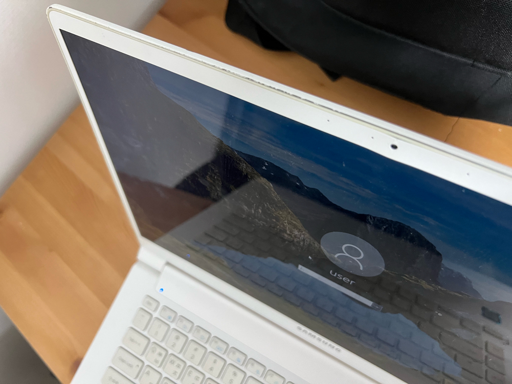 삼성 노트북9 메탈 화이트 15인치 노트북 판매합니다--3