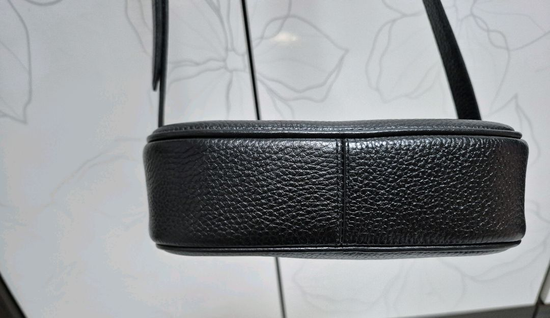 [정품]코치 가죽 미니 카메라 크로스백--2