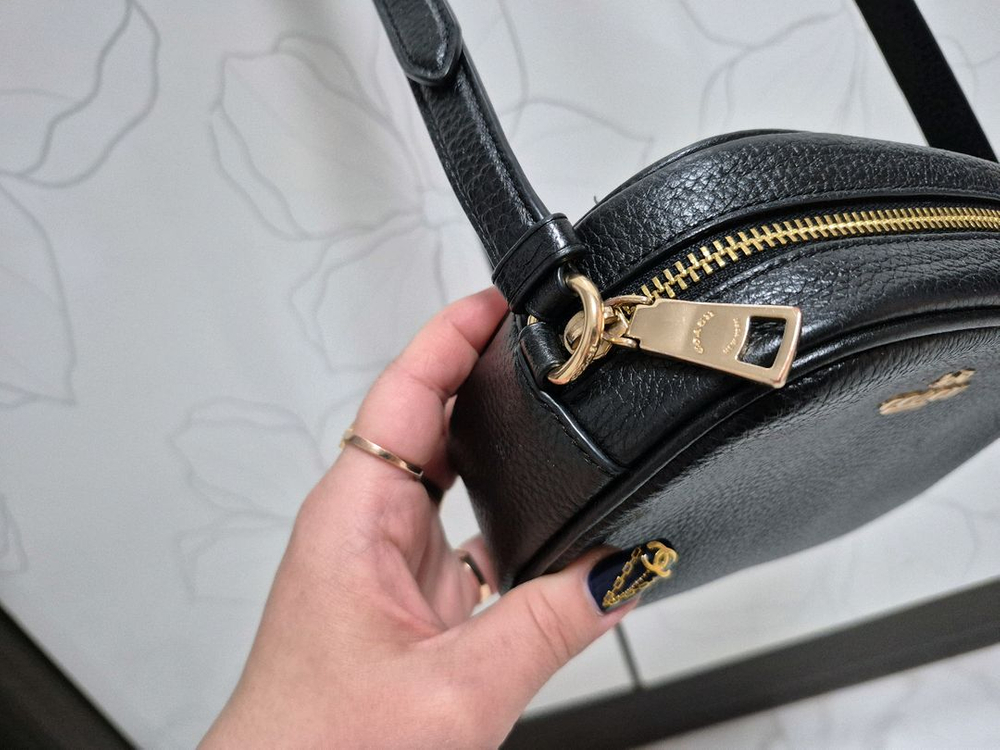 [정품]코치 가죽 미니 카메라 크로스백--3