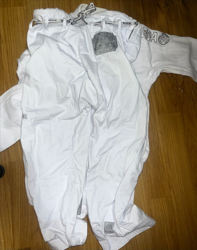 마에다유레이 주짓수 도복 판매합니다.170~175 이미지