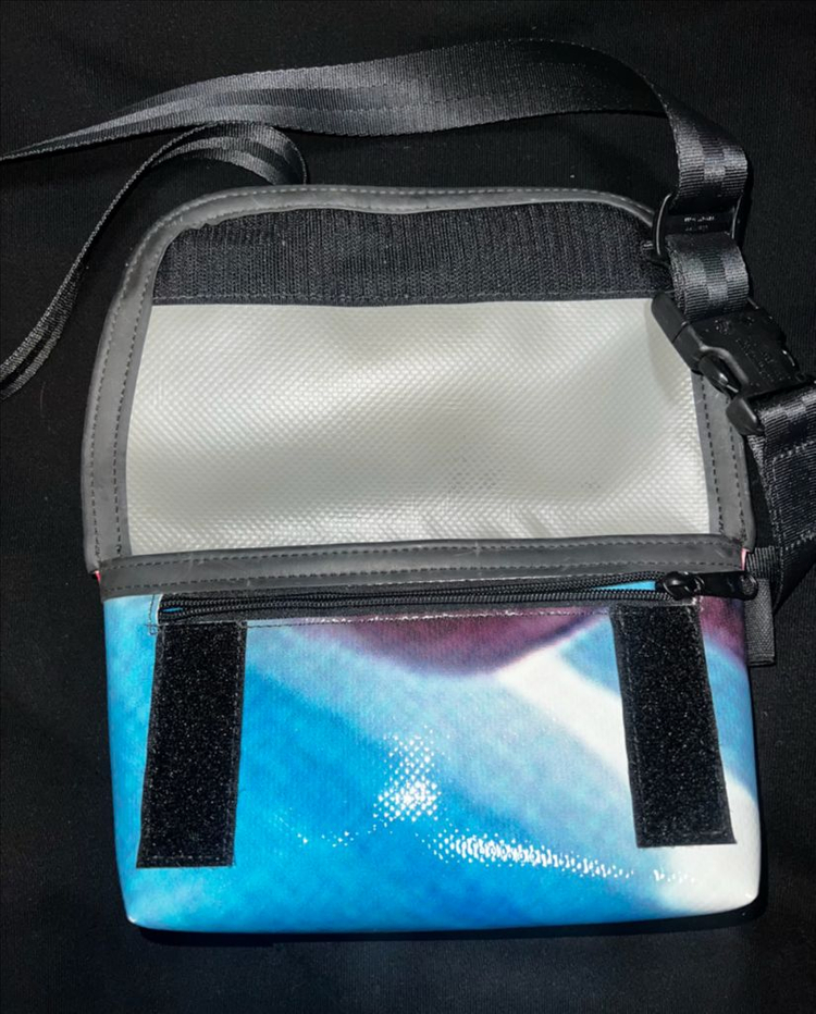 프라이탁 제이미 전사 타프 판매합니다. 이미지