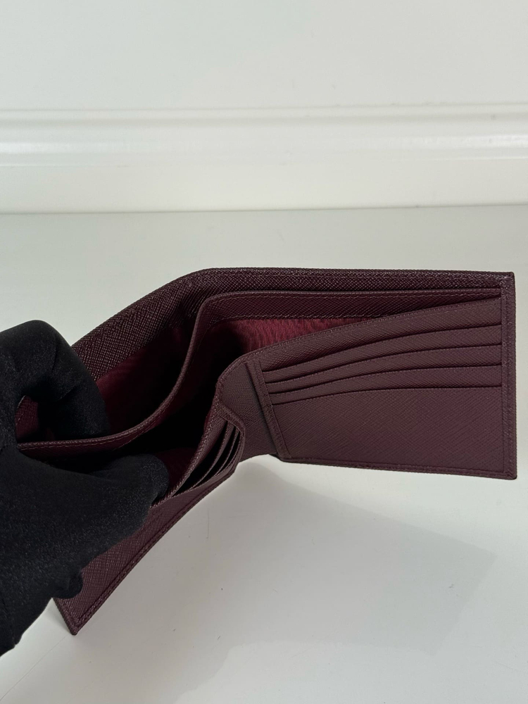 프라다 남성용 사피아노 가죽 반지갑 로소 이미지