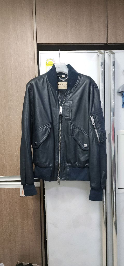 버버리 남자 양가죽 봄버자켓 95--0