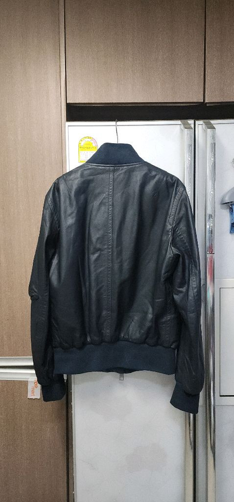 버버리 남자 양가죽 봄버자켓 95--2