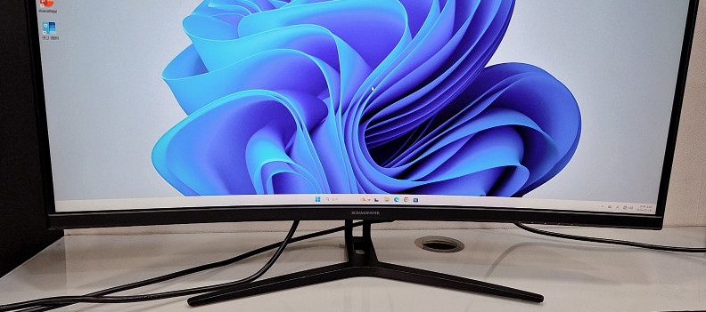 한성 게이밍모니터 32인치 보스몬스터 NO.7 WQHD 커브드 144 이미지