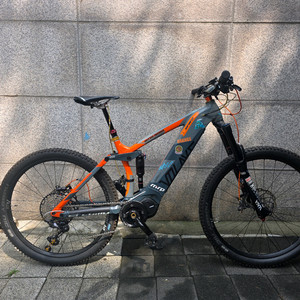 엘파마 볼레이크 EX8500 전기MTB 바이크 팝니다