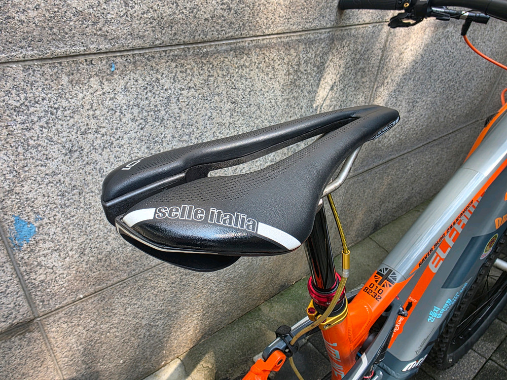 엘파마 볼레이크 EX8500 전기MTB 바이크 팝니다--7