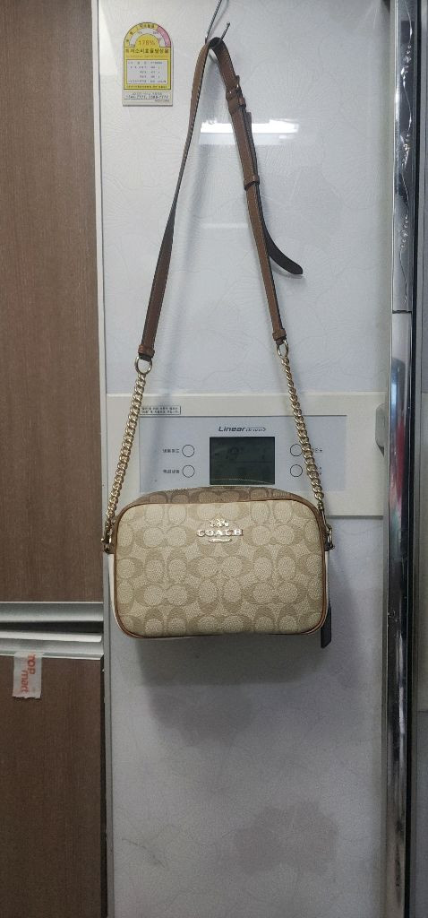코치 체인크로스백/ 비비안웨스트우드 크로스백 이미지