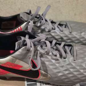 나이키 티엠포 레전드8 프로 280