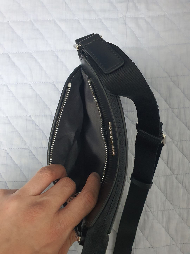 샘소나이트 Deon HU209002 크로스백 팝니다. 이미지