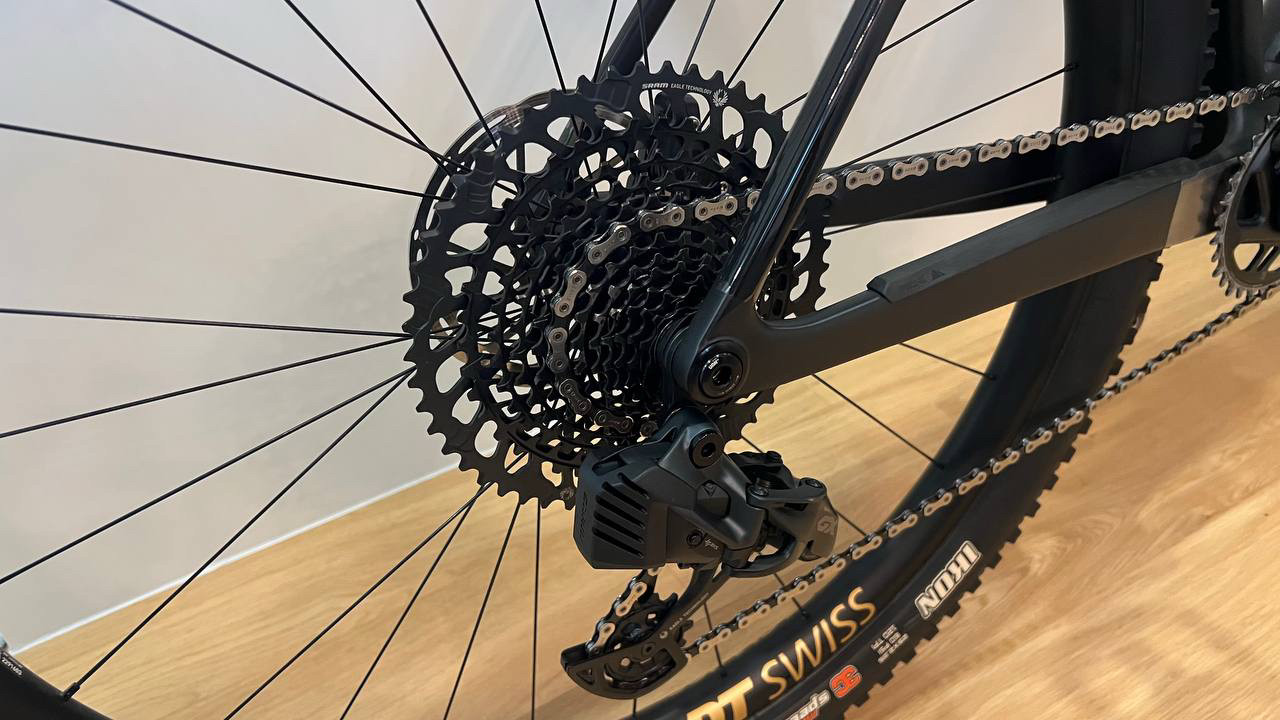 캐니언 Exceed CF SLX 9--1