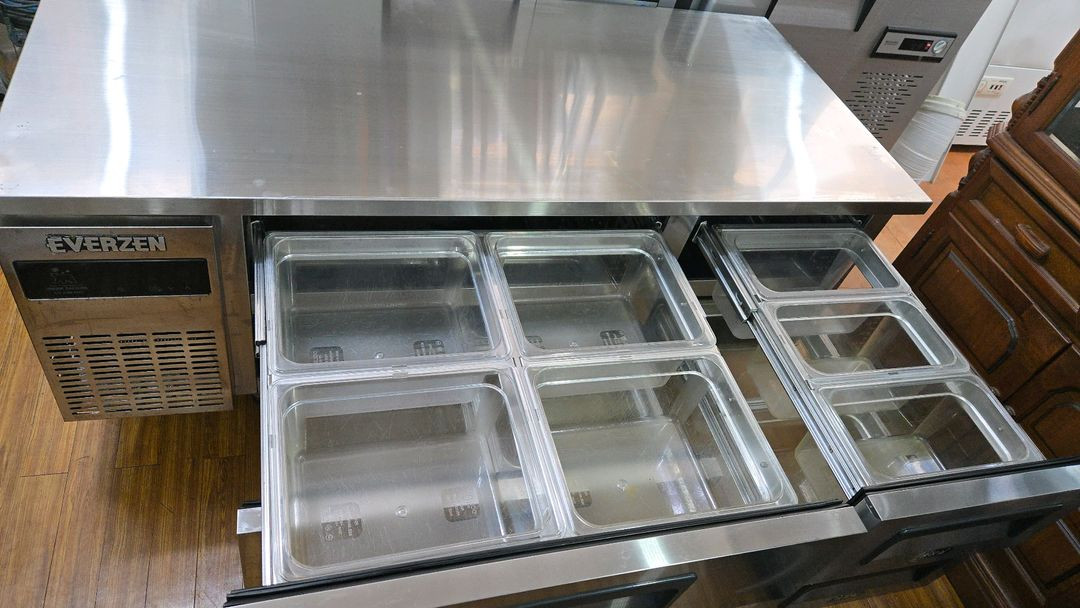 낮은 테이블냉장고+간택기 간냉식 이미지