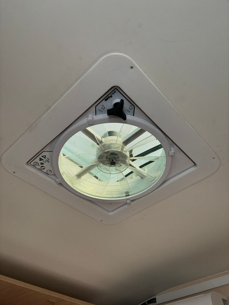 saly 카라반(소형, 미니 카라반 + 에르젠 퀵스테이션 280 에어) 이미지