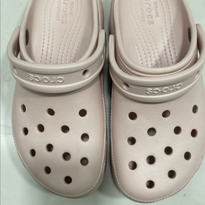 크록스 클래식 플랫폼 클로그 W6